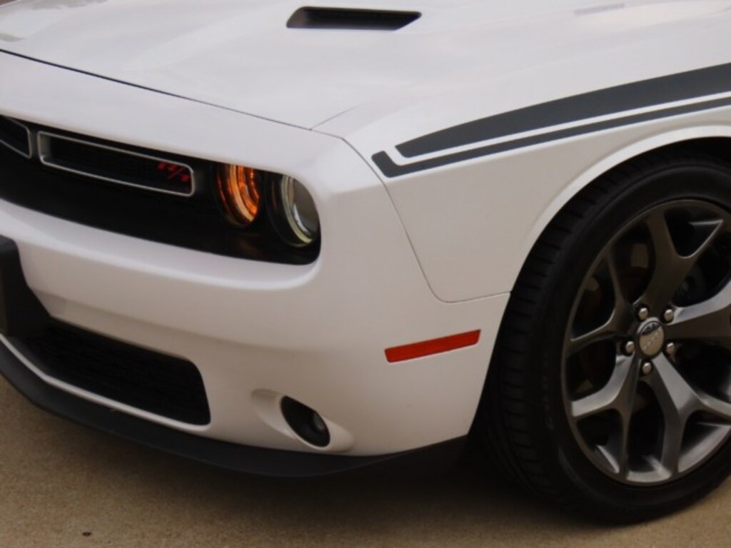 Used 2016 Dodge Challenger 2dr Cpe R/T Plus Car