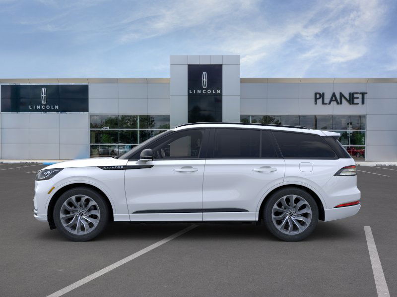 2025 Lincoln Aviator Premiere photo 3