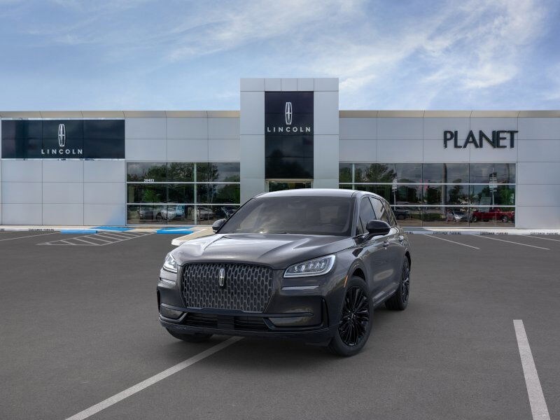 2025 Lincoln Corsair Premiere photo 2