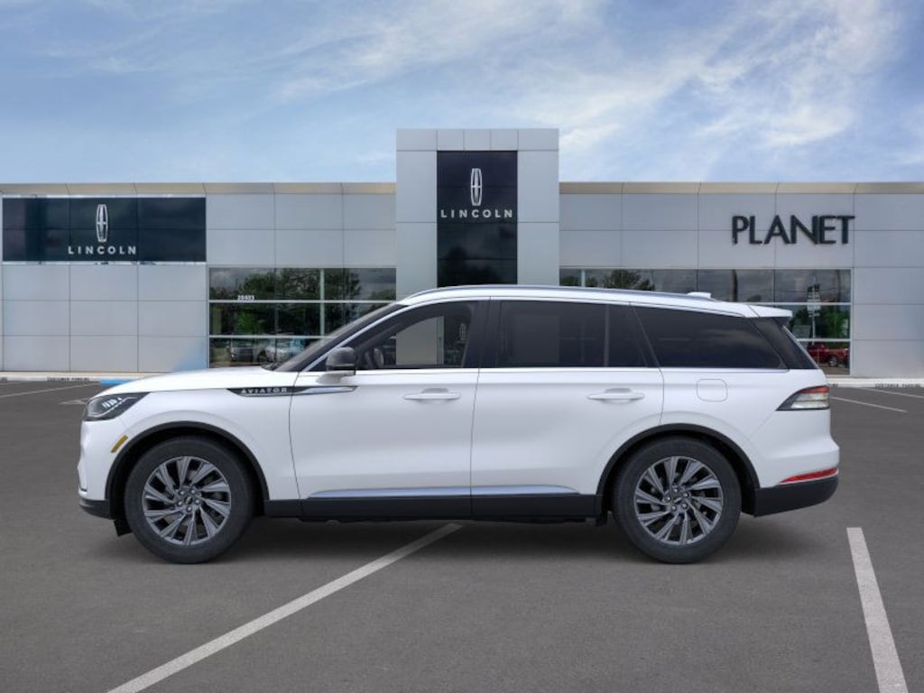New 2026 Lincoln Aviator Premiere RWD SUV