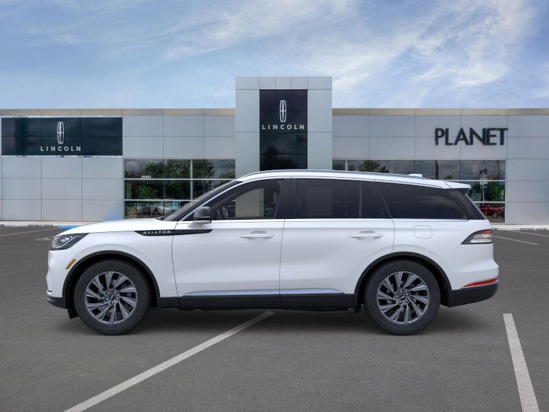 2026 Lincoln Aviator Premiere photo 3