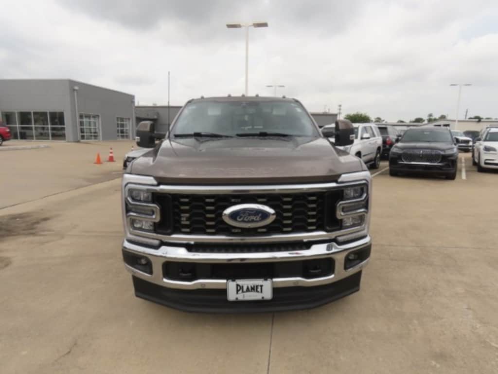 Used 2023 Ford Super Duty F-350 DRW Lariat 4WD Crew Cab 8 Box Truck