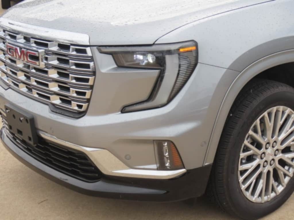 Used 2025 GMC Acadia FWD 4dr Denali Car