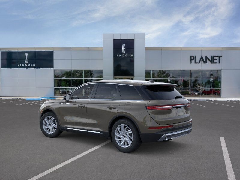 2025 Lincoln Corsair Premiere photo 4