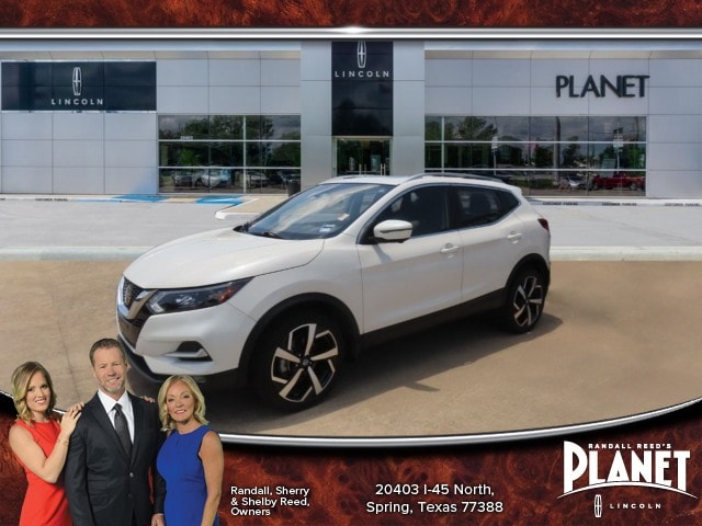 2021 Nissan Rogue Sport SL FWD's photo
