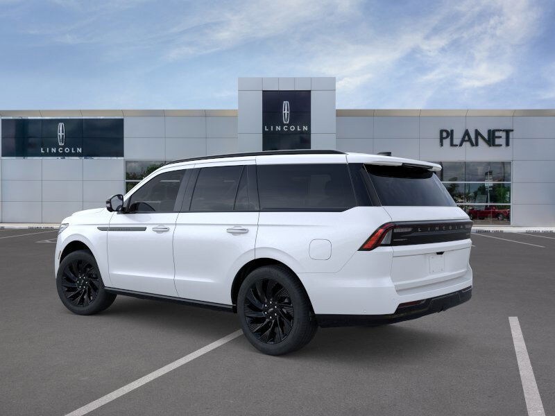 2025 Lincoln Navigator Reserve photo 4