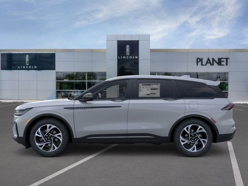 2026 Lincoln Nautilus Premiere photo 3