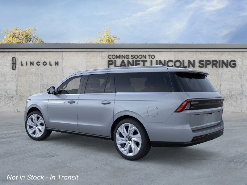2025 Lincoln Navigator L Reserve photo 2