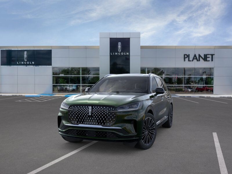 2026 Lincoln Aviator Black Label photo 2
