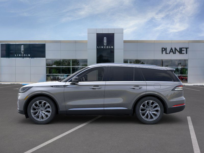 2025 Lincoln Aviator Reserve photo 3