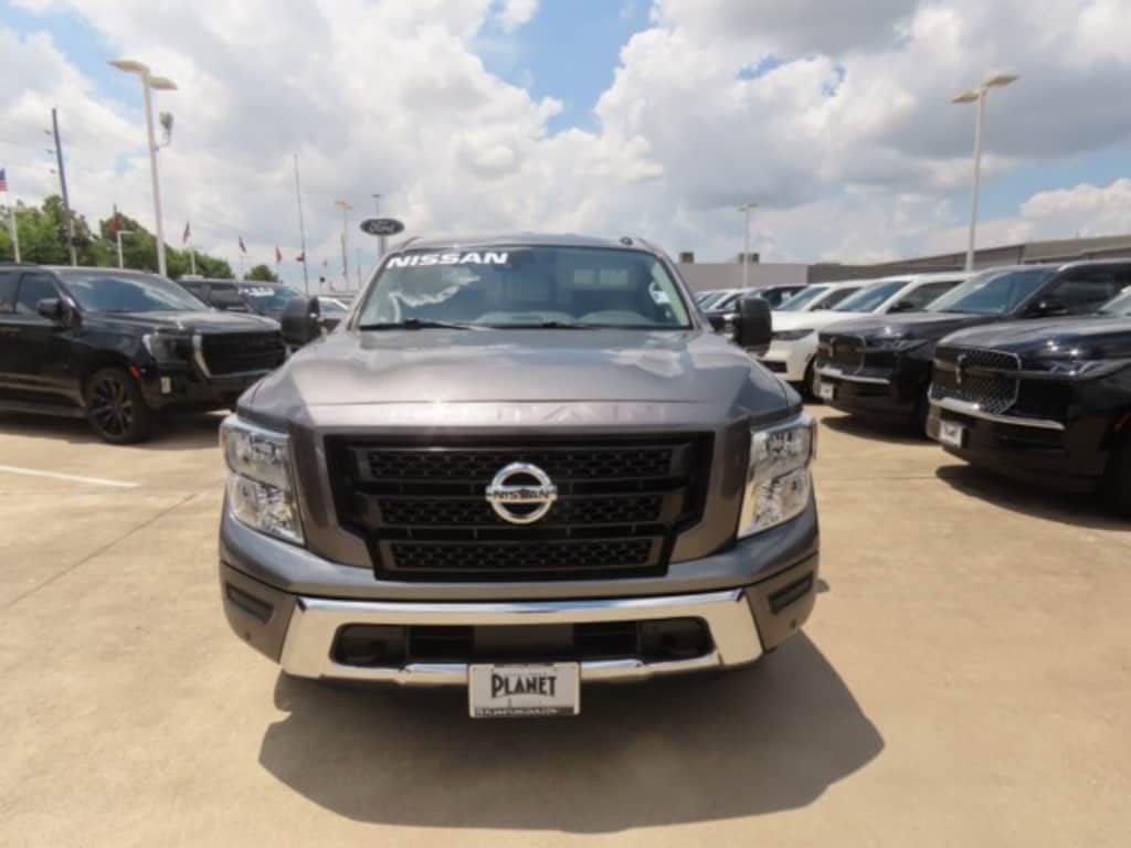 Used 2021 Nissan Titan 4x4 Crew Cab SV Truck