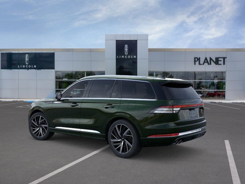 2026 Lincoln Aviator Black Label photo 4