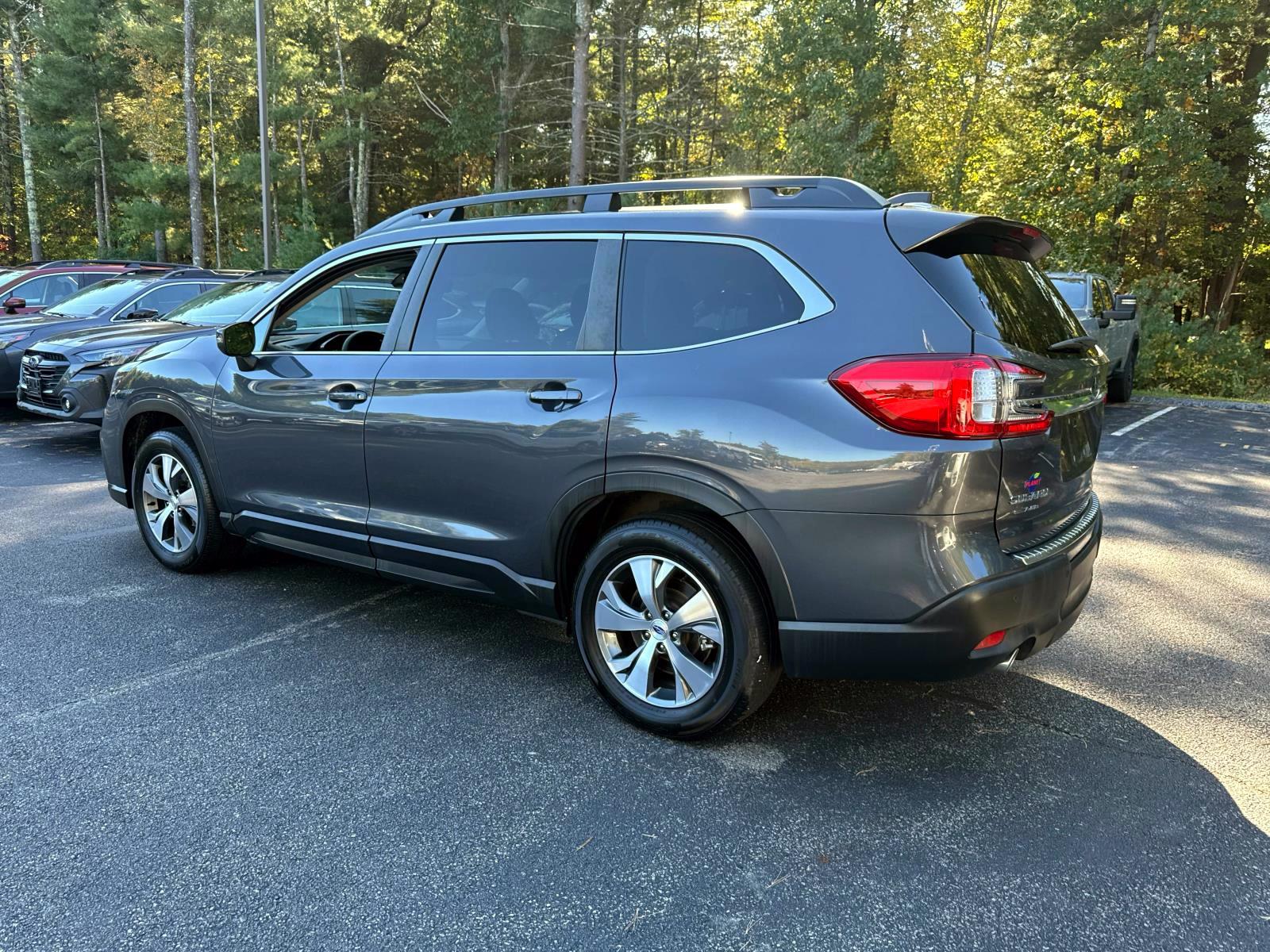 2023 Subaru Ascent Premium photo 3