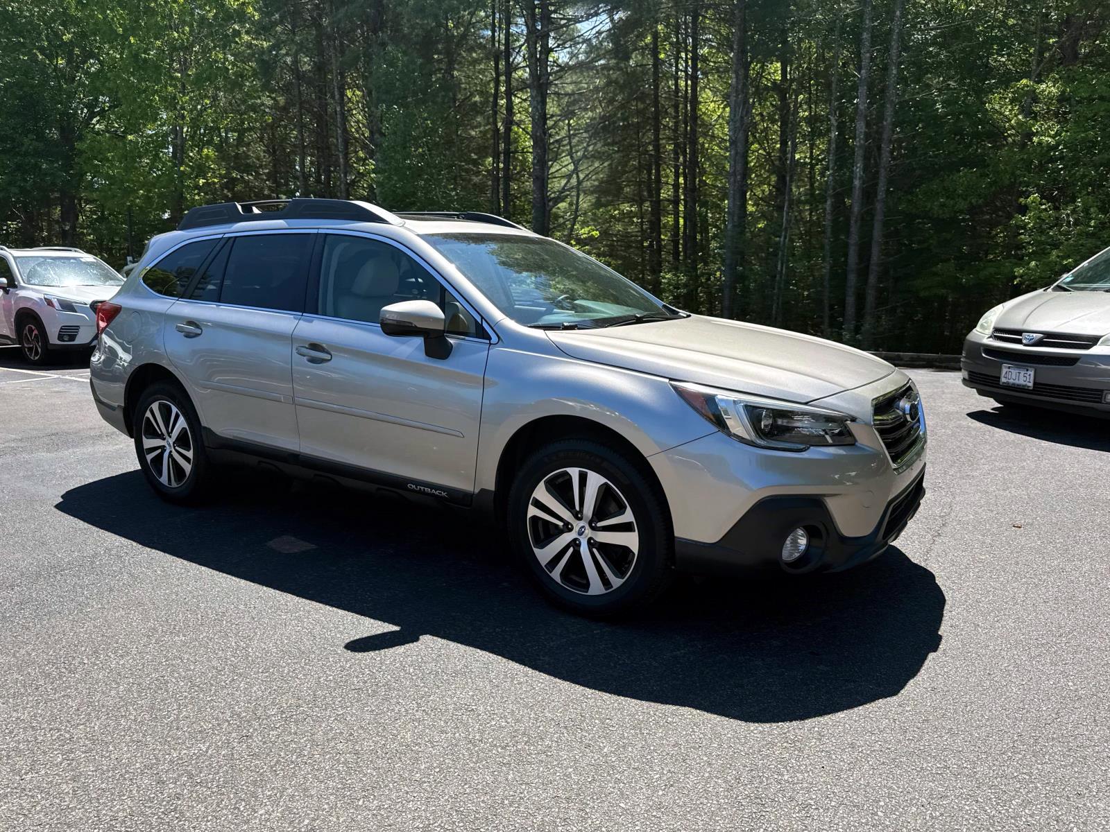 2019 Subaru Outback 2.5i Limited's photo