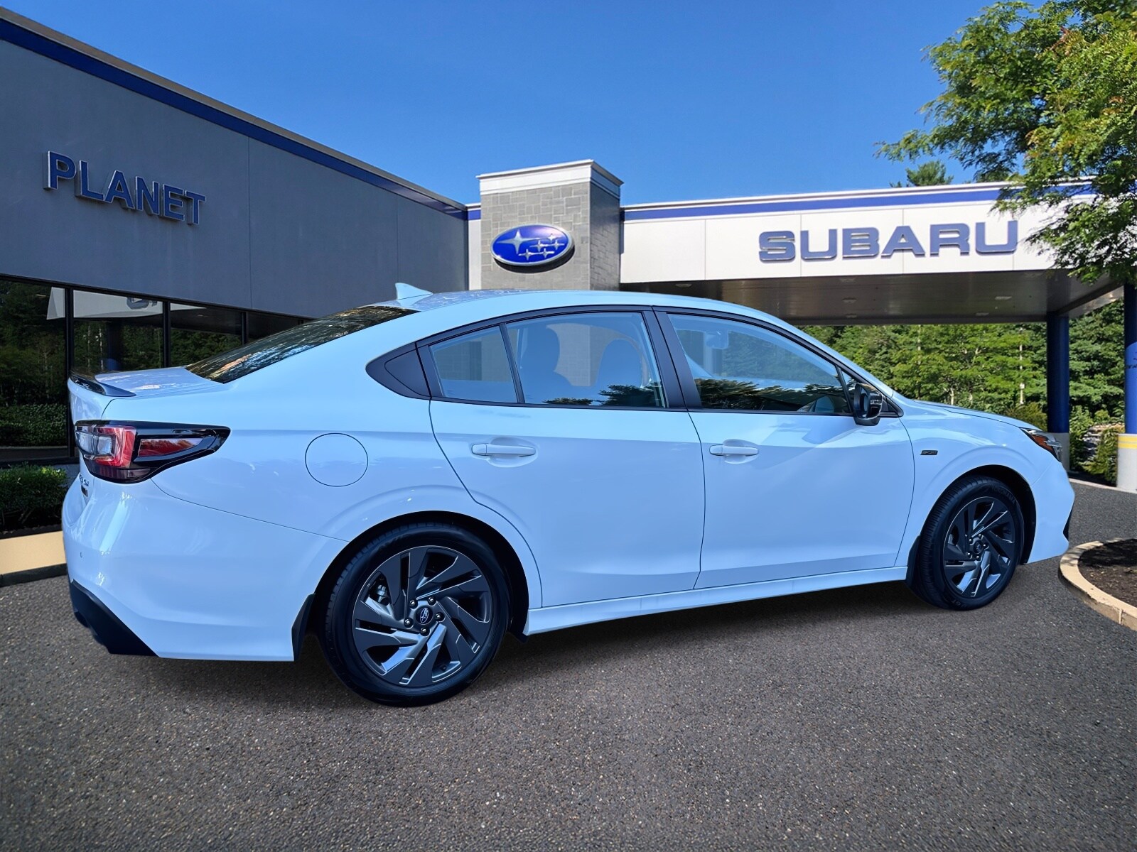 2024 Subaru Legacy Sport photo 2