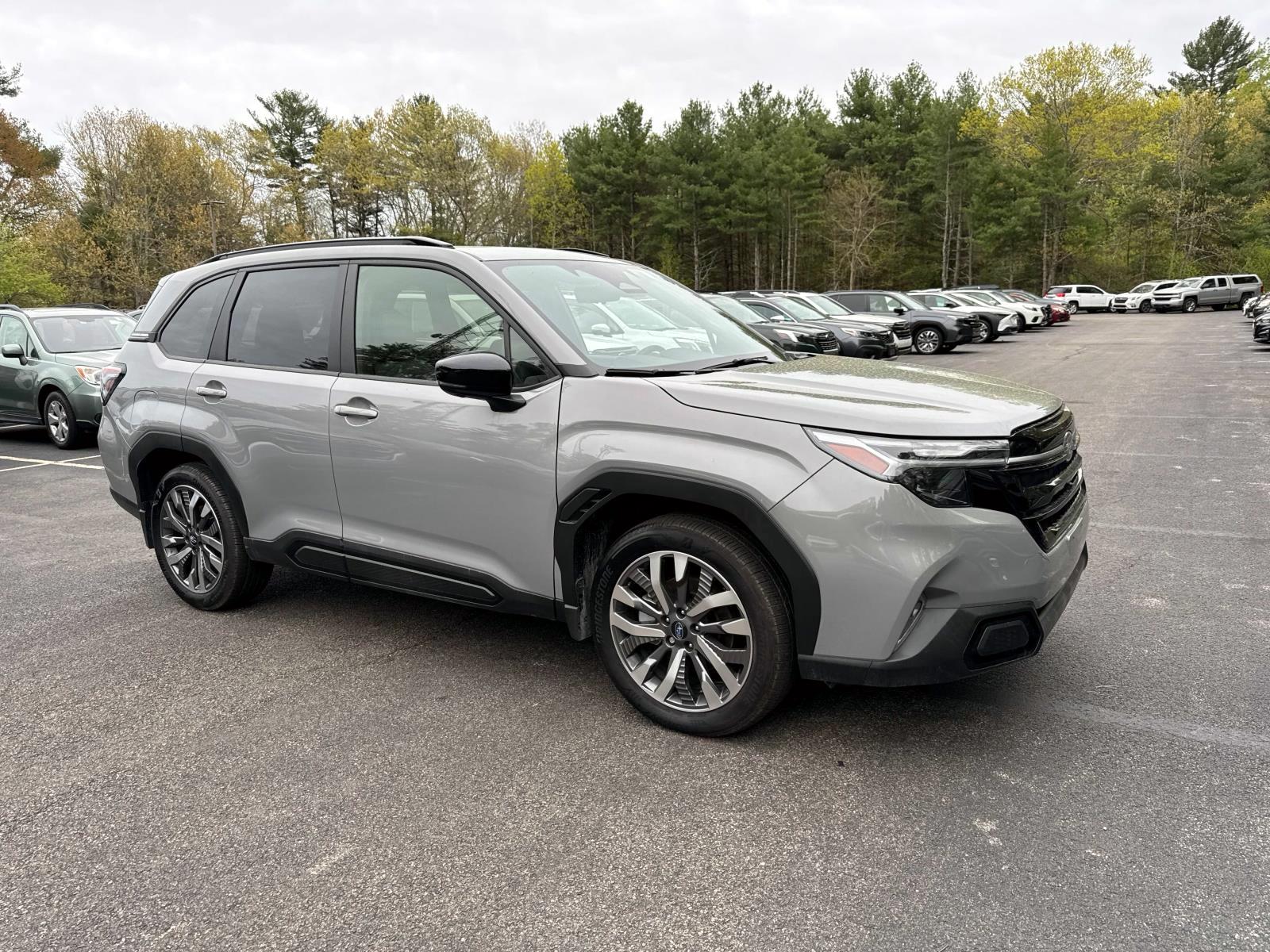 2025 Subaru Forester Touring's photo