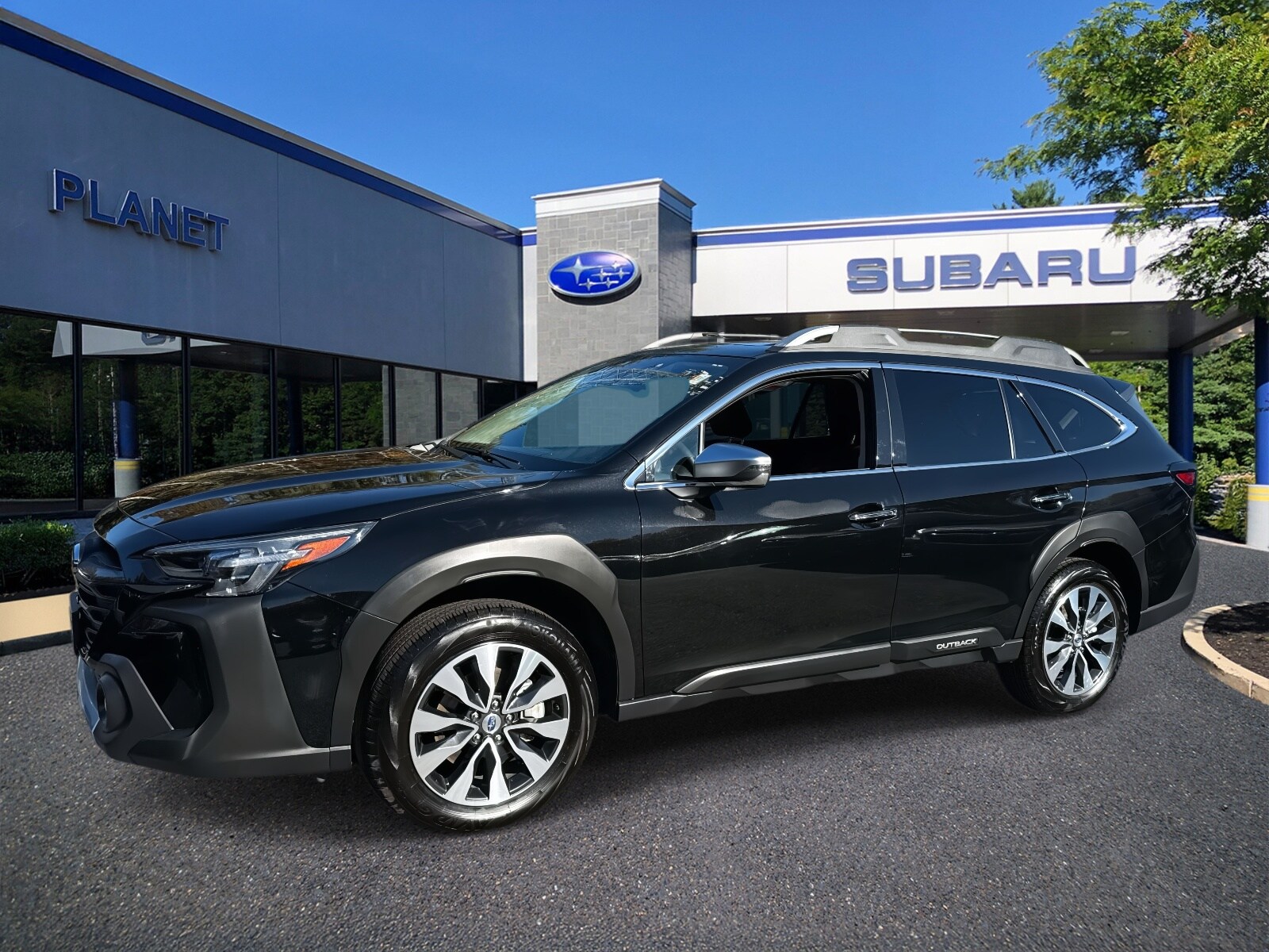 2024 Subaru Outback Touring photo 4