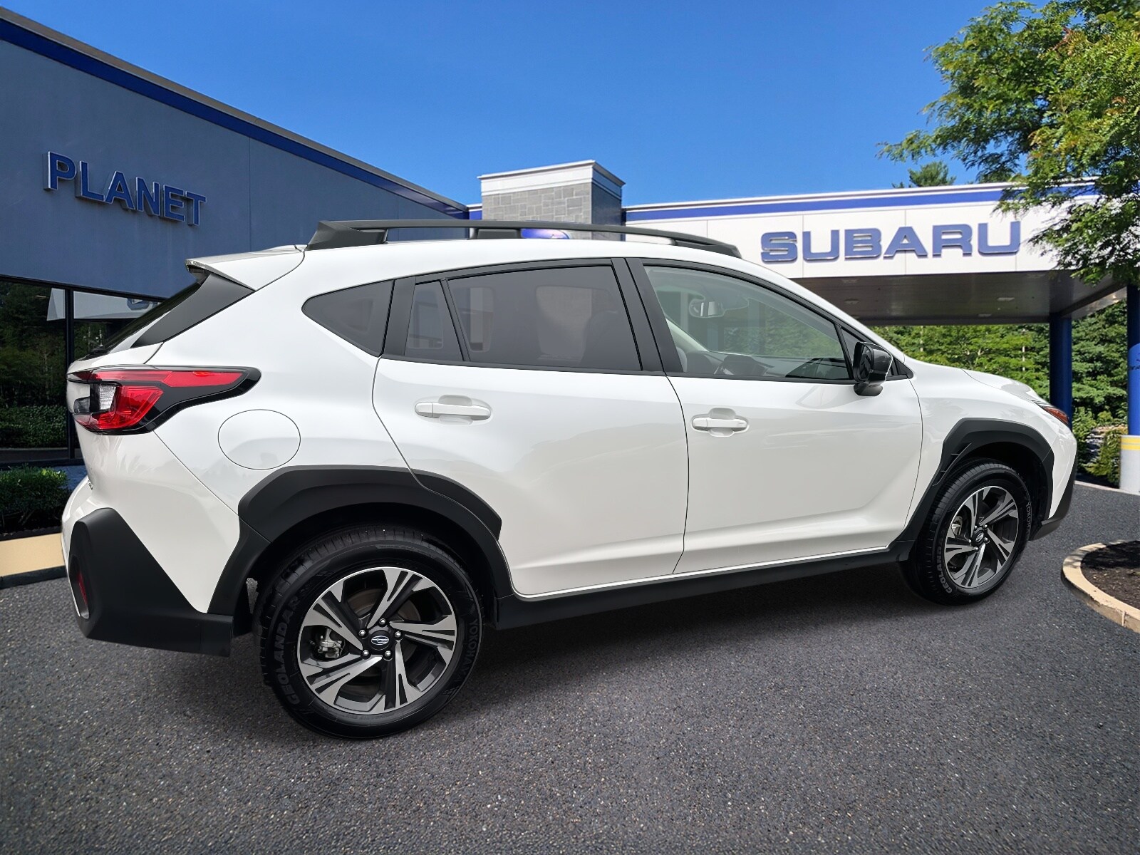 2024 Subaru Crosstrek Premium photo 2