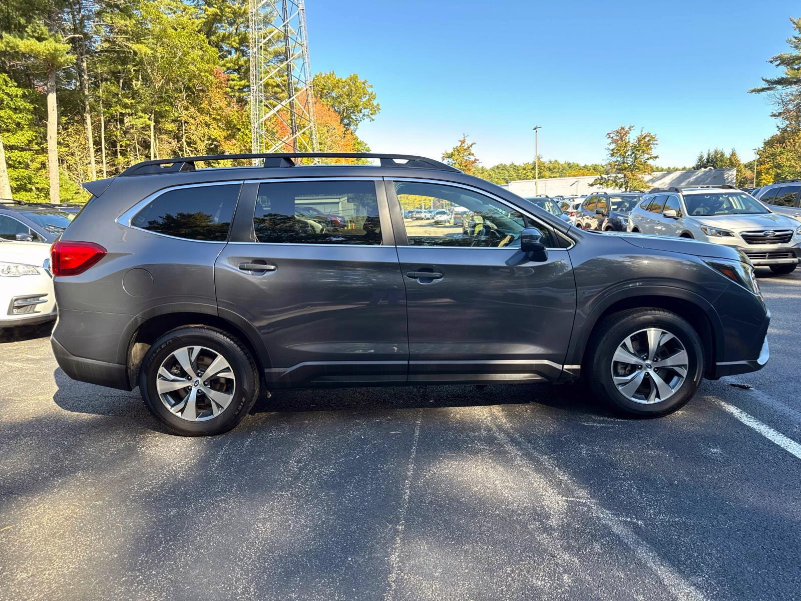 2023 Subaru Ascent Premium photo 2
