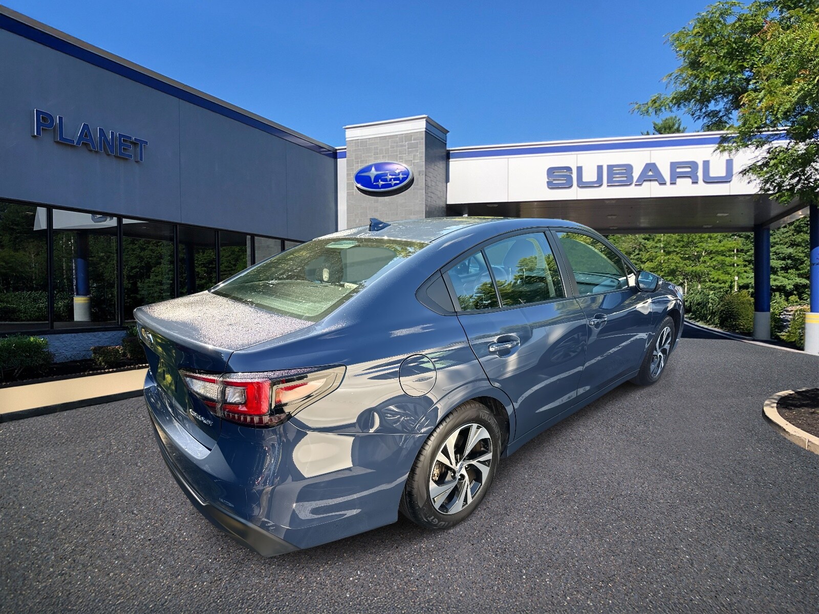 2025 Subaru Legacy Premium photo 2