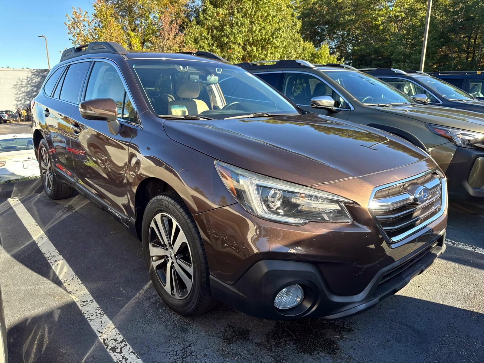 2019 Subaru Outback Limited's photo