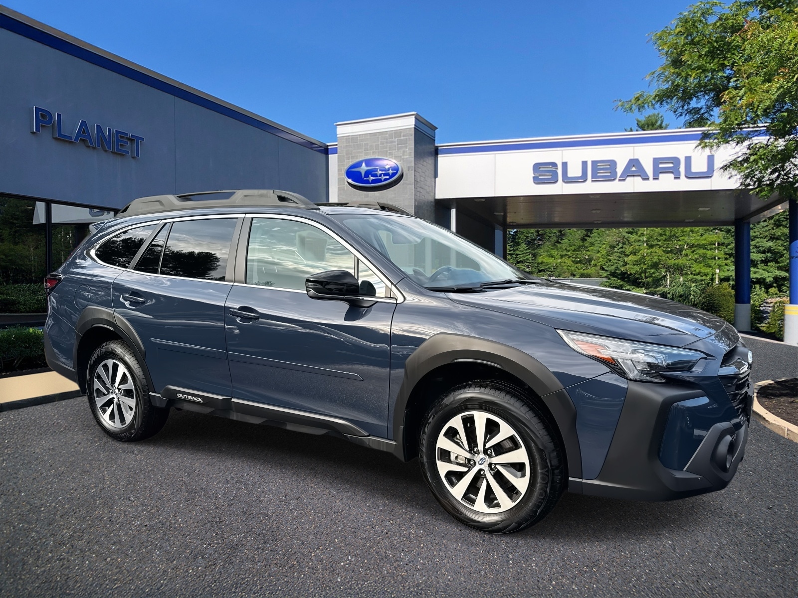 2025 Subaru Outback Premium's photo