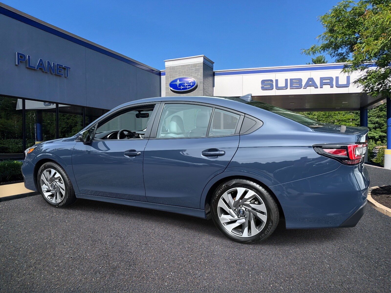 2023 Subaru Legacy Limited photo 3