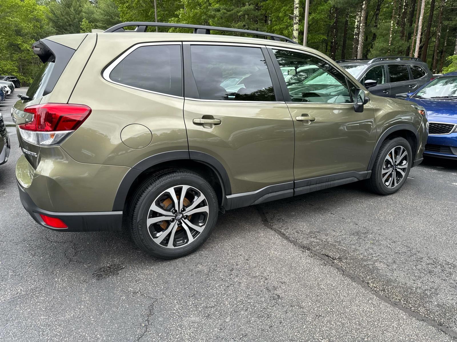 2023 Subaru Forester Limited photo 2