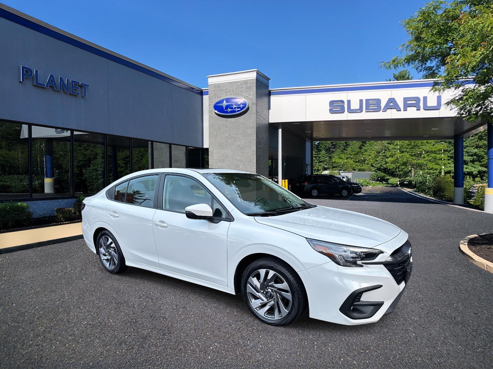 2025 Subaru Legacy Limited's photo