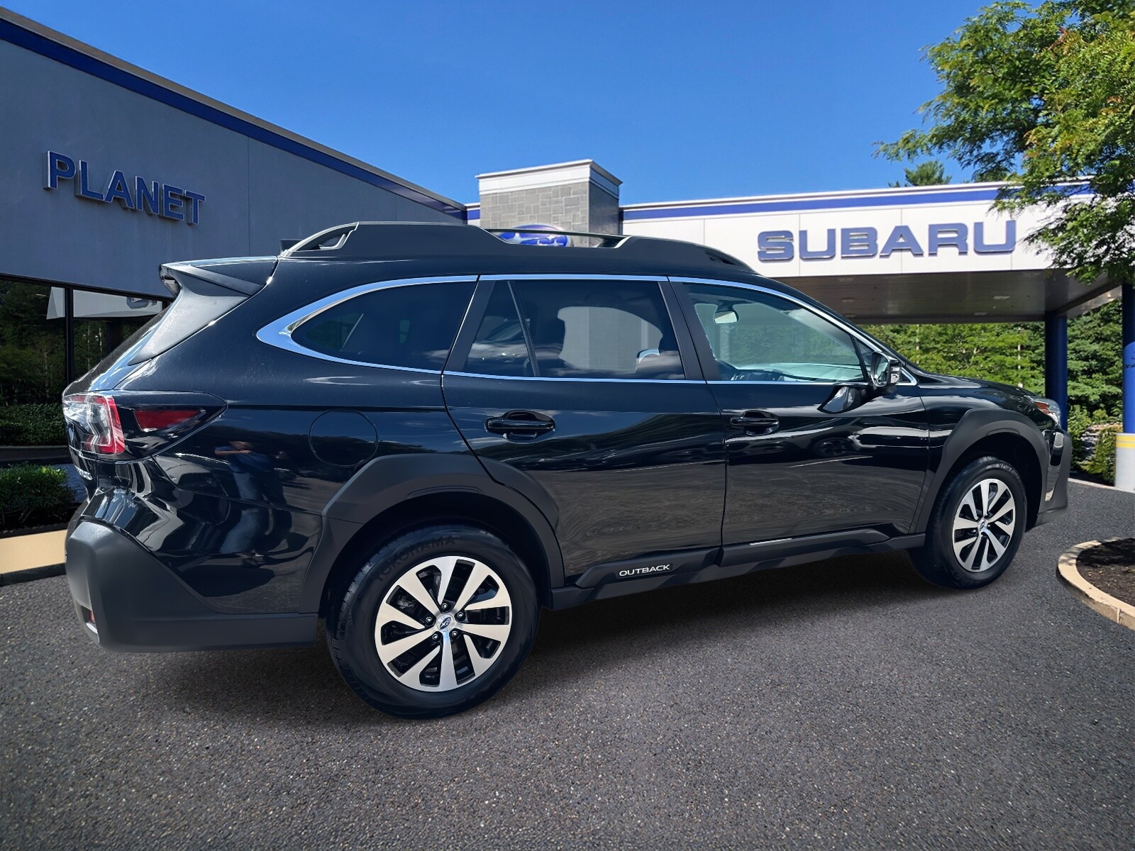 2025 Subaru Outback Premium photo 2