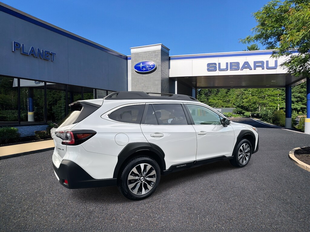 Used 2025 Subaru Outback Limited AWD Sport Utility