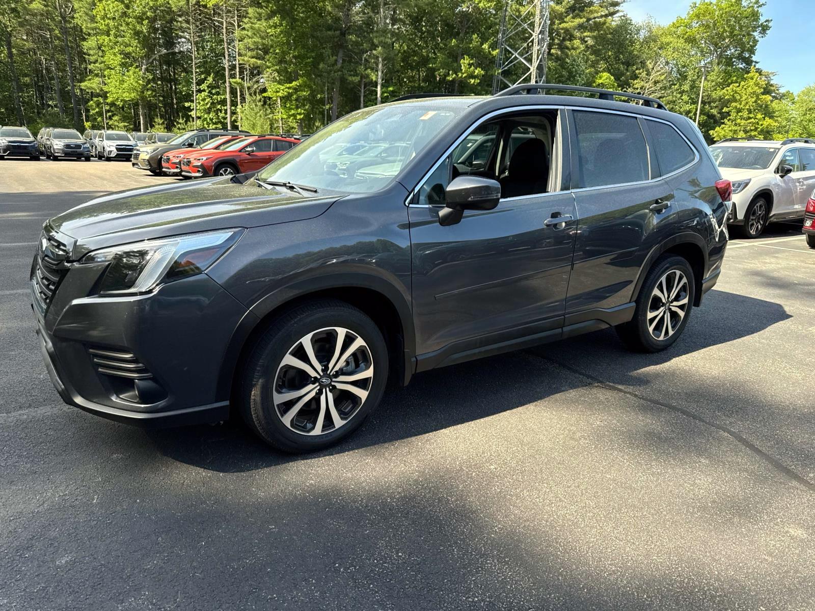 2023 Subaru Forester Limited photo 4