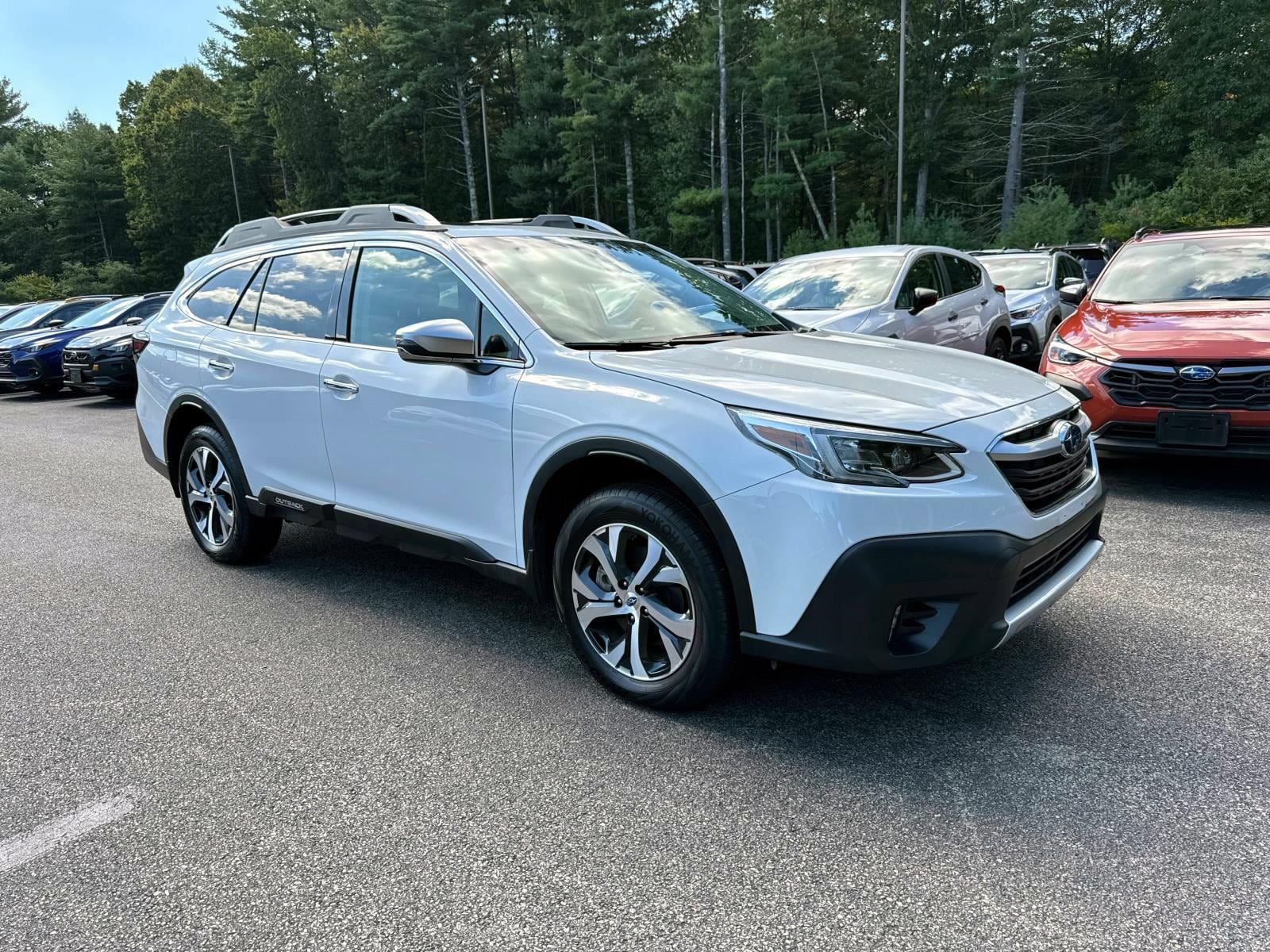2022 Subaru Outback Touring's photo