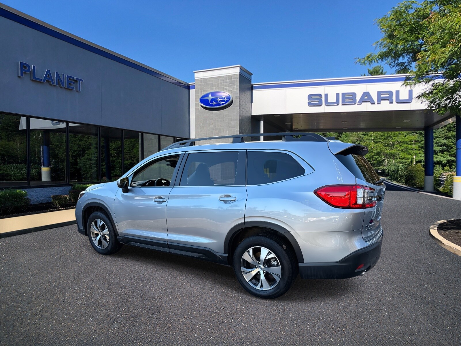 2024 Subaru Ascent Premium photo 3