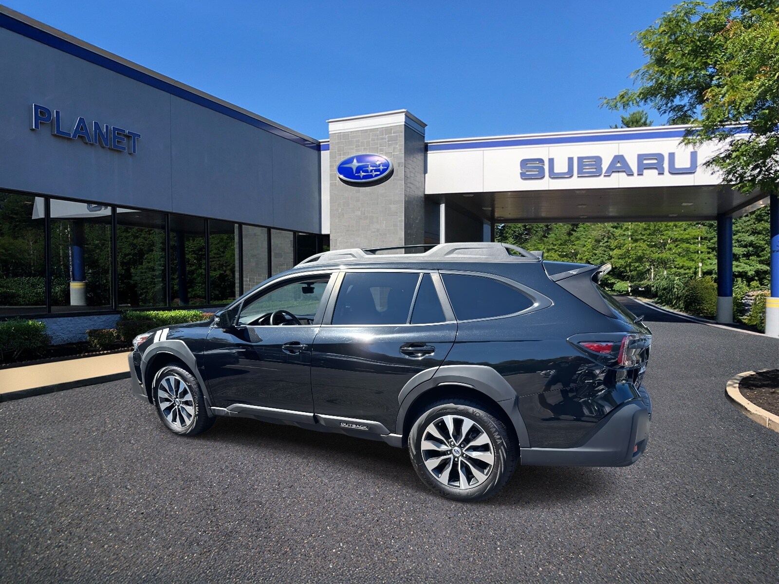 2023 Subaru Outback Onyx Edition XT photo 3