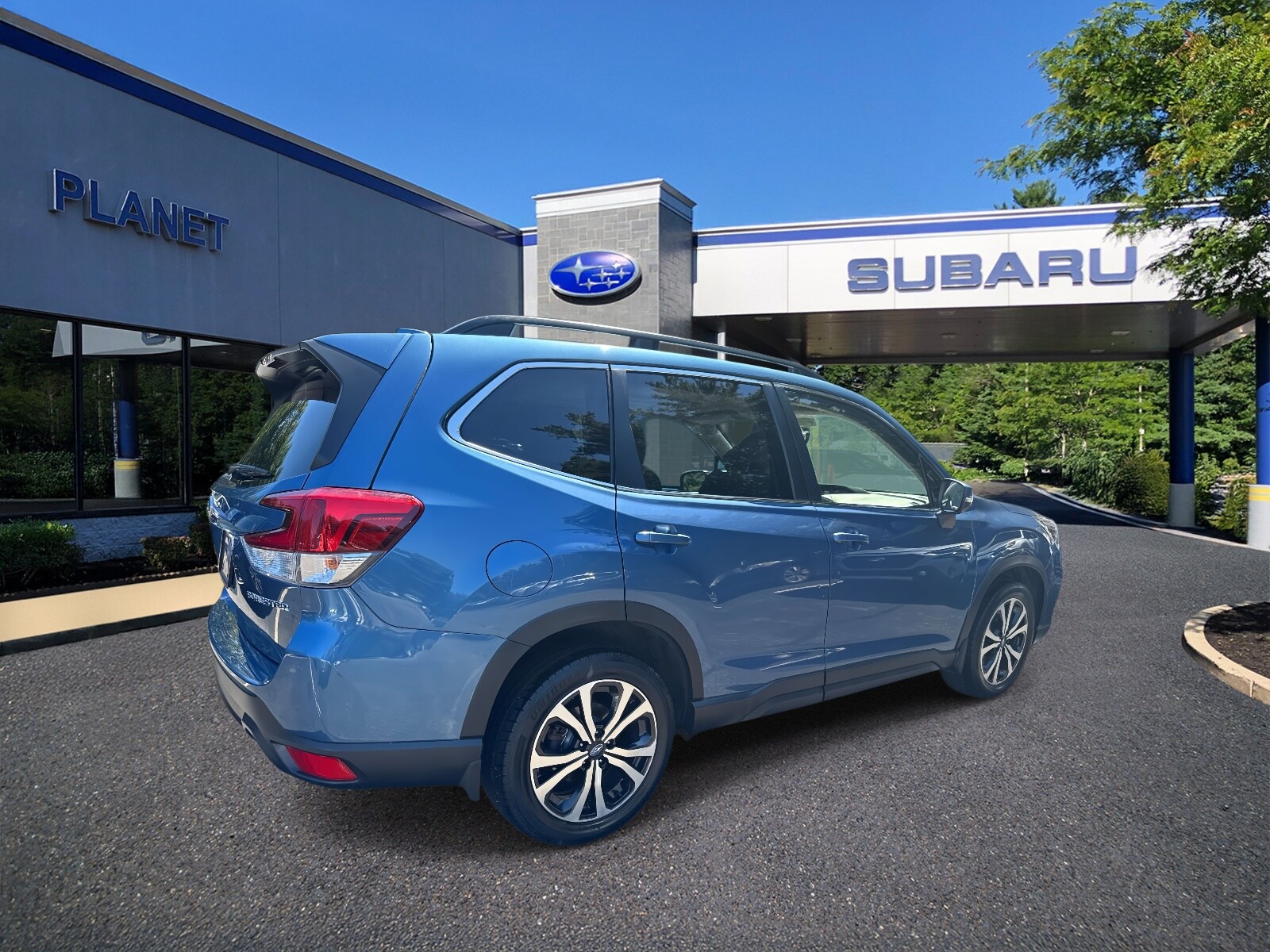 2021 Subaru Forester Limited photo 2