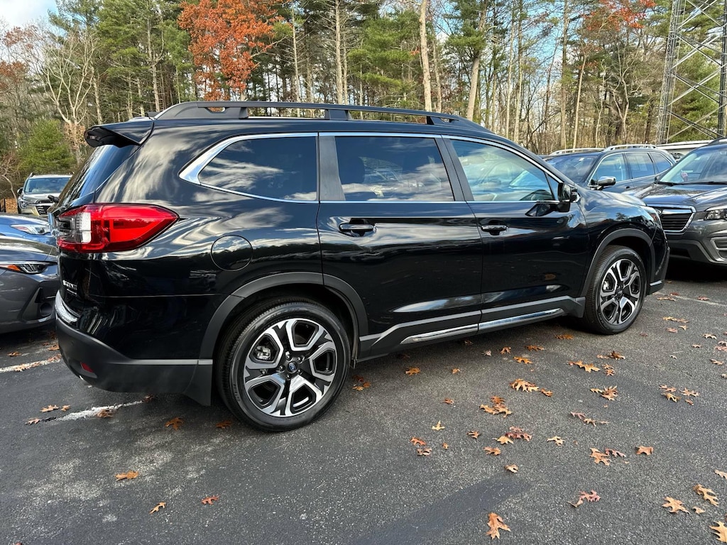 Used 2023 Subaru Ascent Limited 7-Passenger Sport Utility