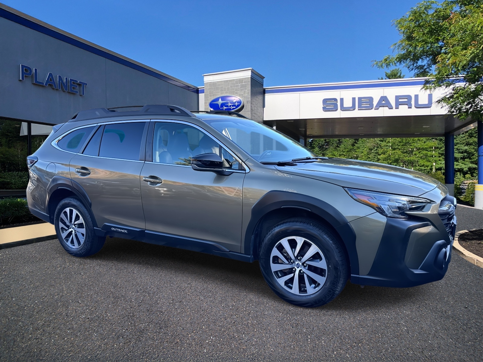 2024 Subaru Outback Premium's photo