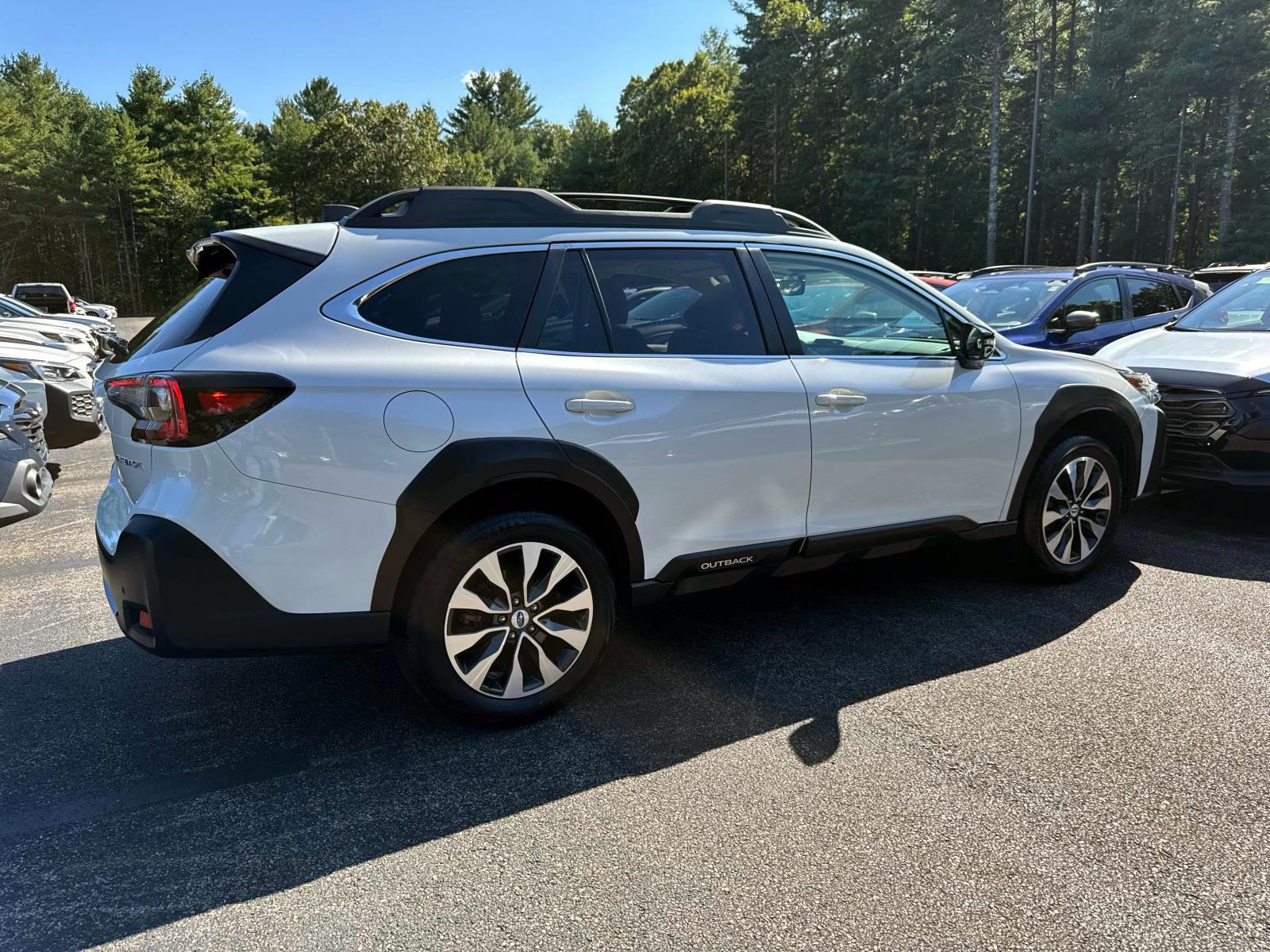 2025 Subaru Outback Limited photo 2
