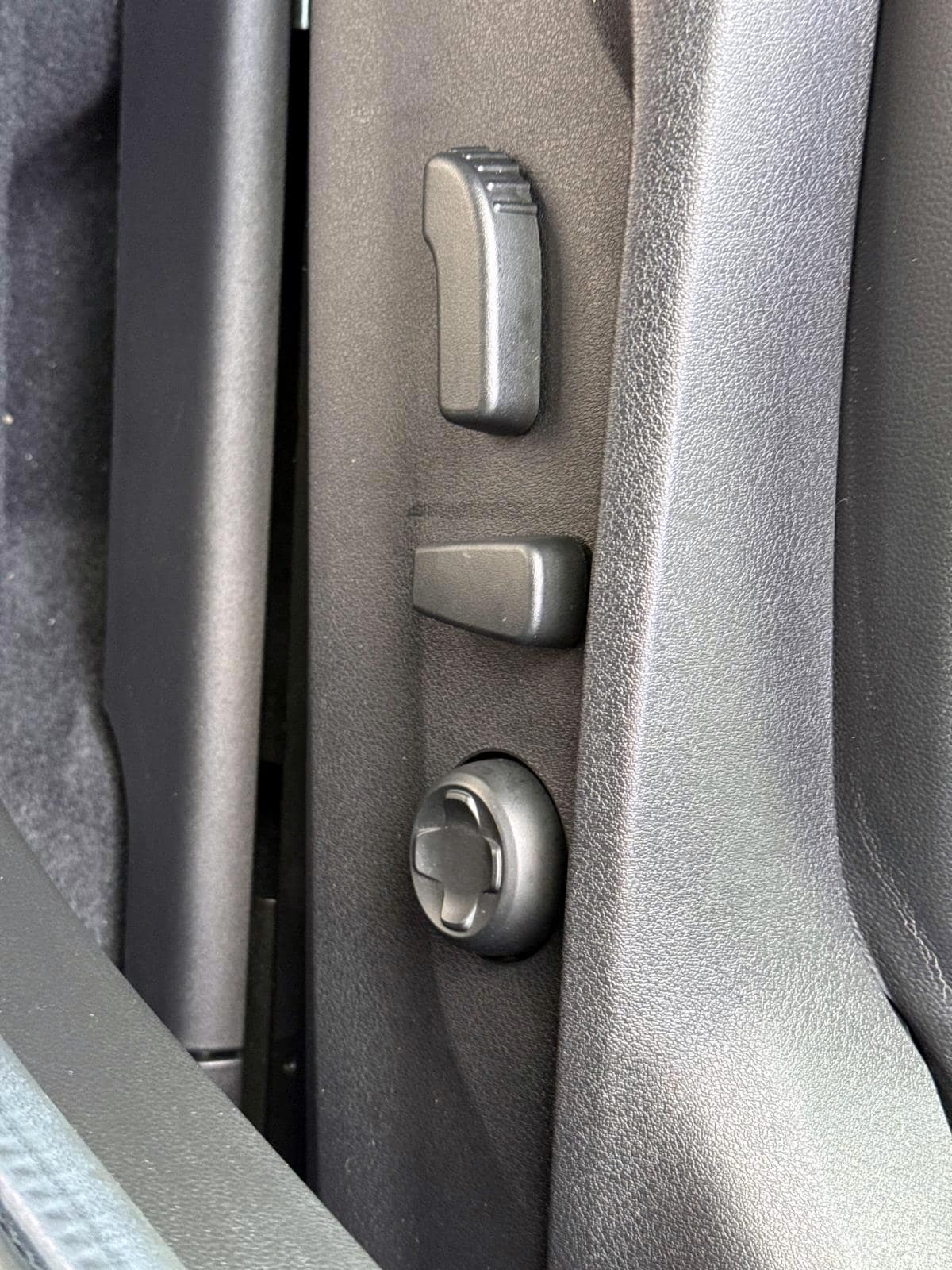 2025 Subaru Ascent Bronze Edition - Photo 18