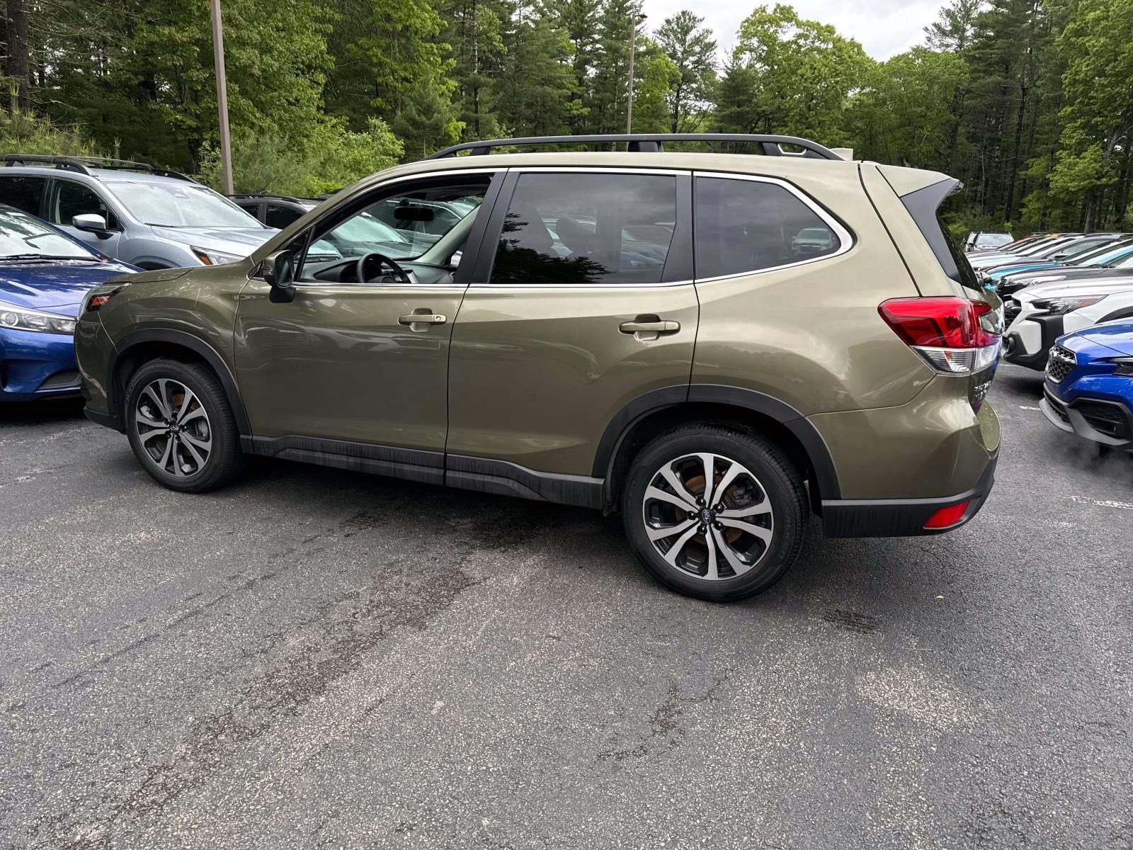 2023 Subaru Forester Limited photo 3