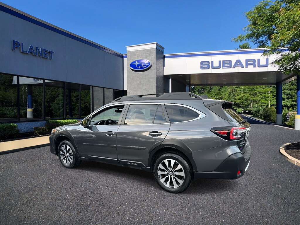 Used 2023 Subaru Outback Limited CVT Sport Utility