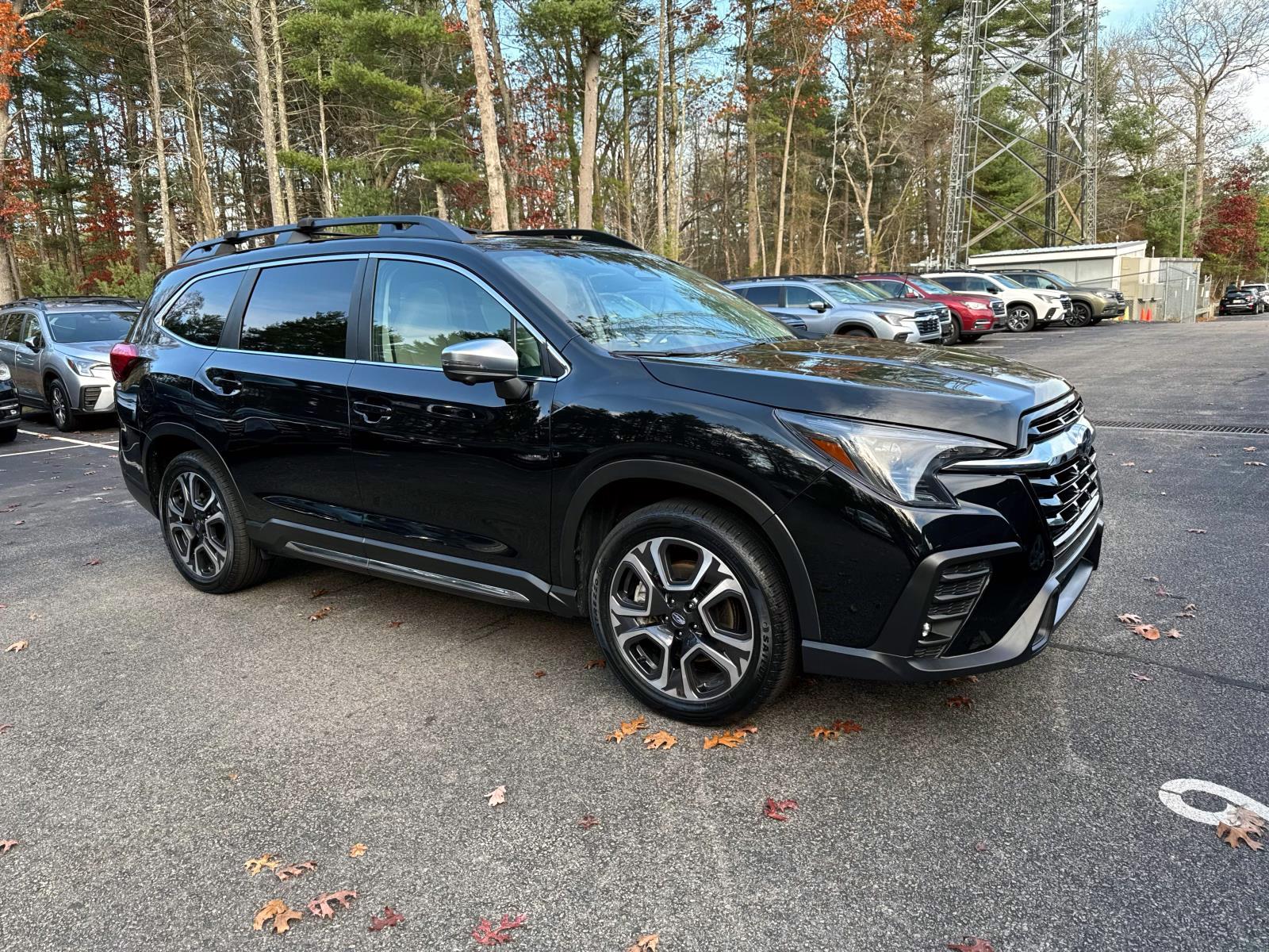 2023 Subaru Ascent Limited's photo