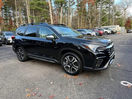 2023 Subaru Ascent Limited 8-Passenger Sport Utility