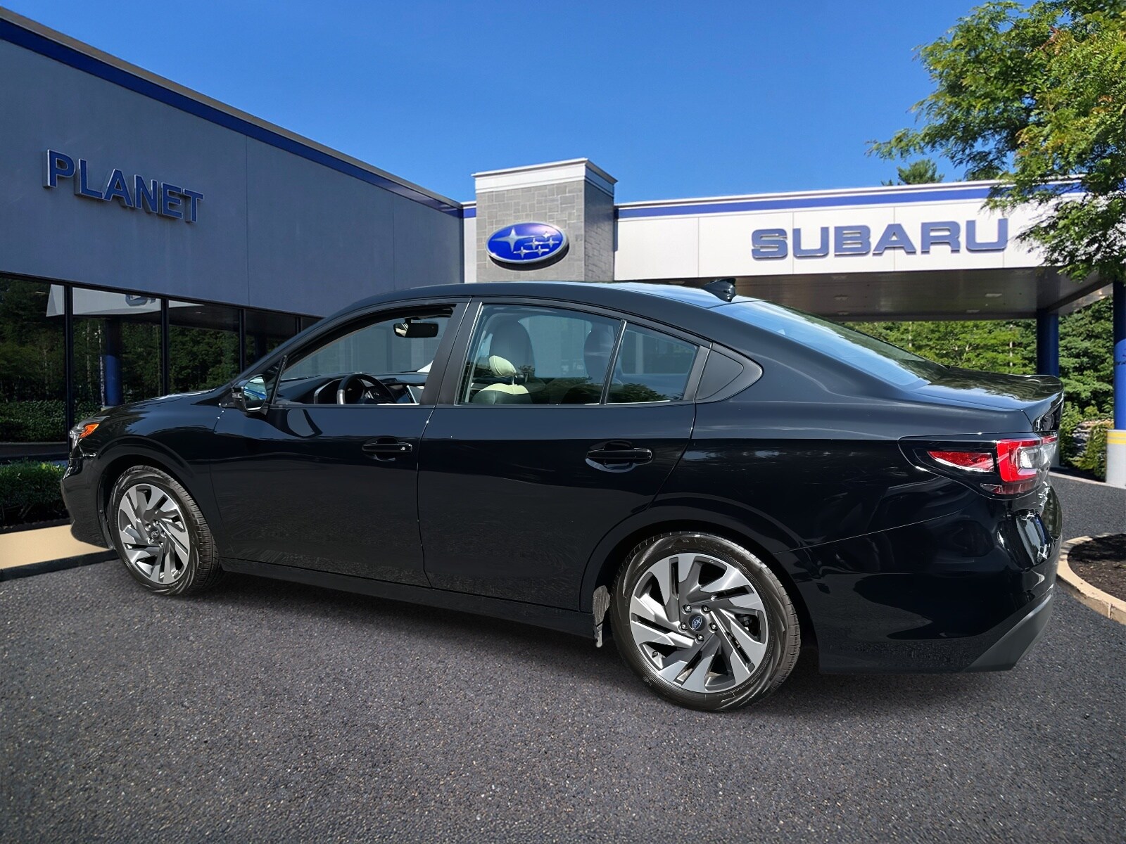 2024 Subaru Legacy Limited photo 3