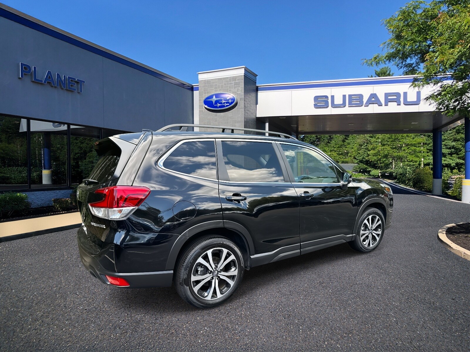 2024 Subaru Forester Limited photo 3