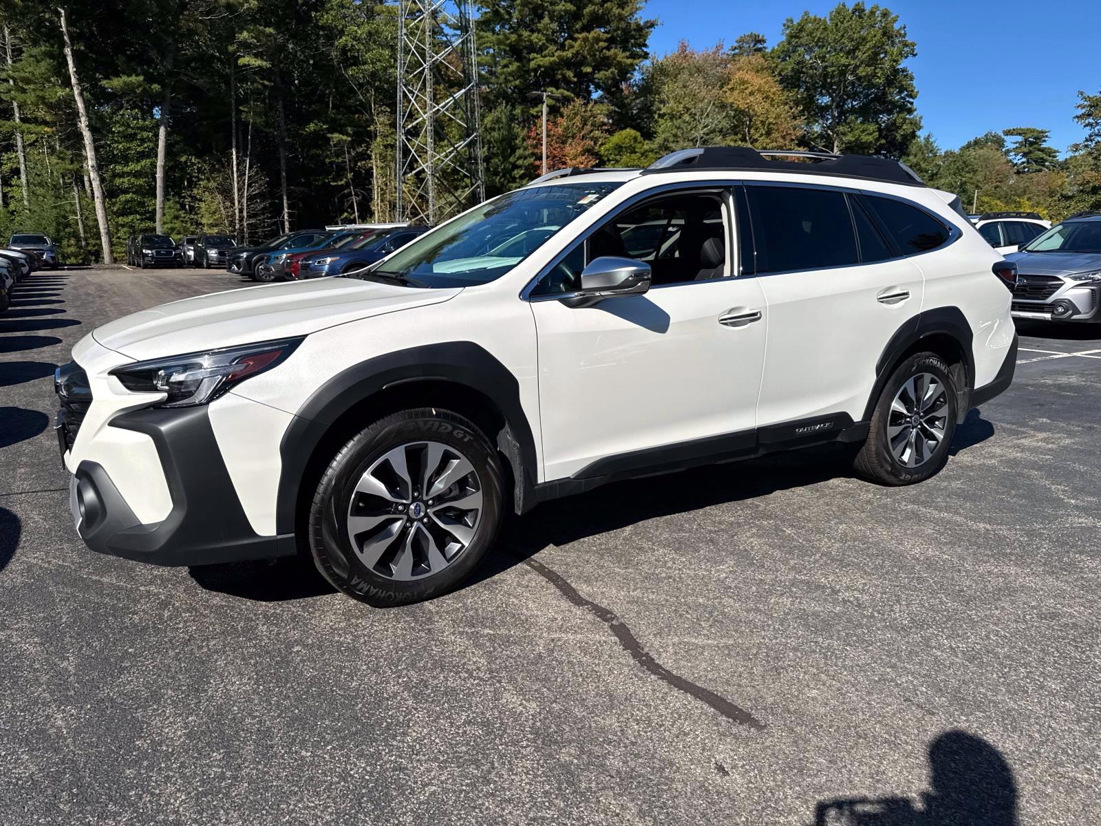 2023 Subaru Outback Touring photo 4