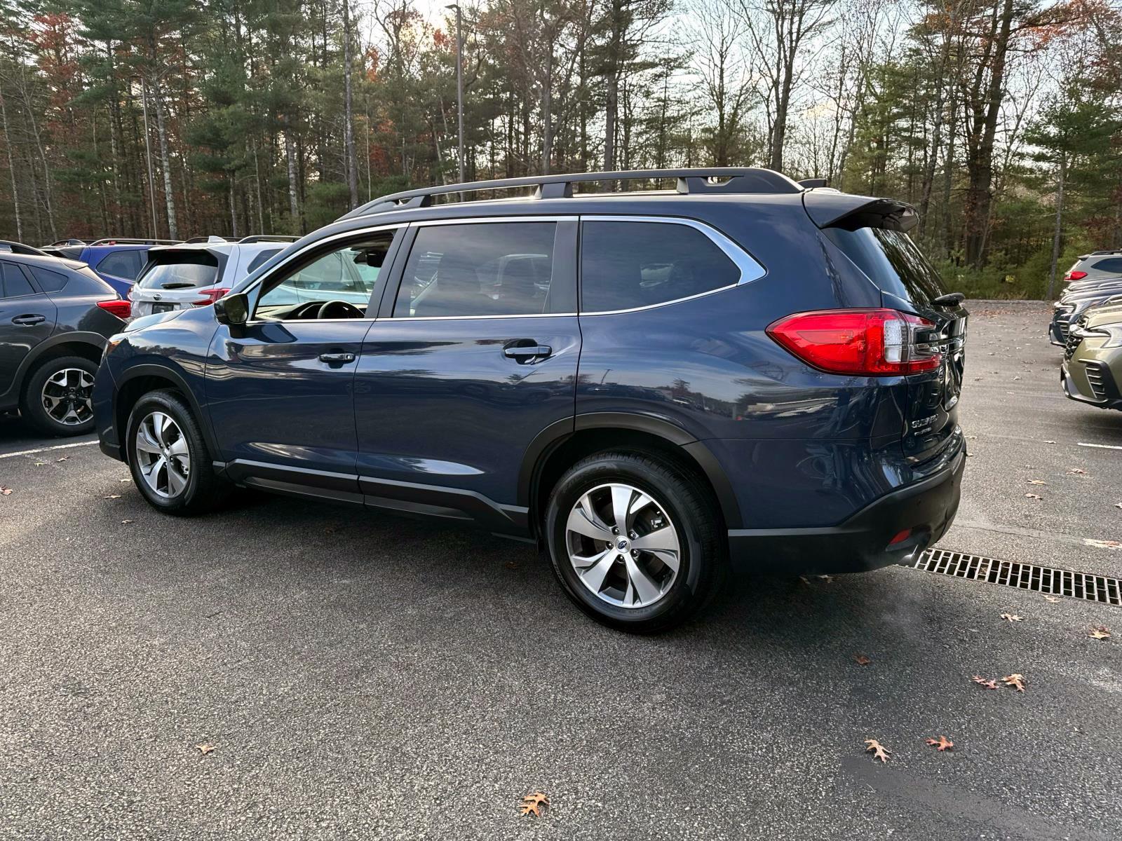 2024 Subaru Ascent Premium photo 2