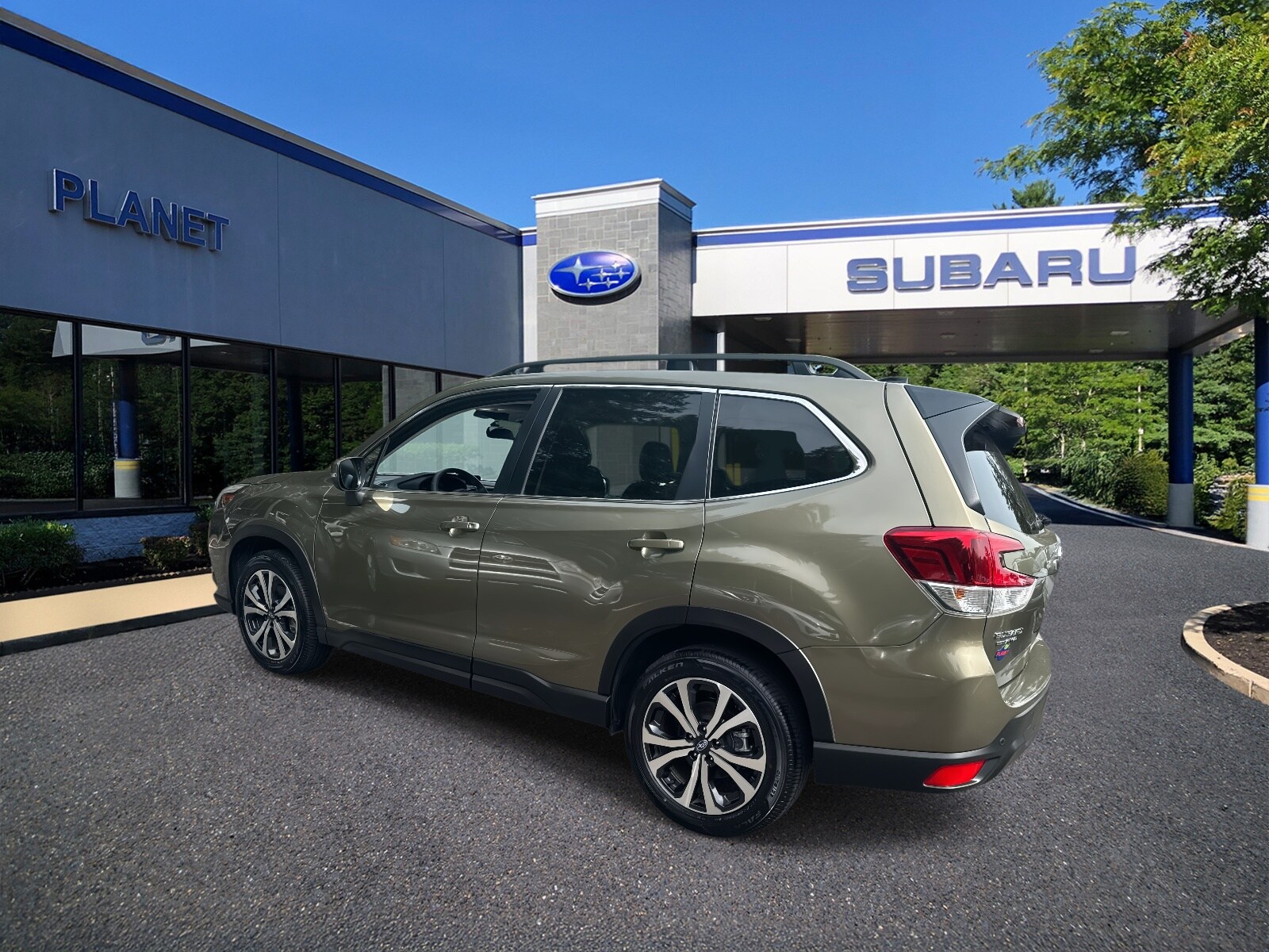 2024 Subaru Forester Limited photo 3