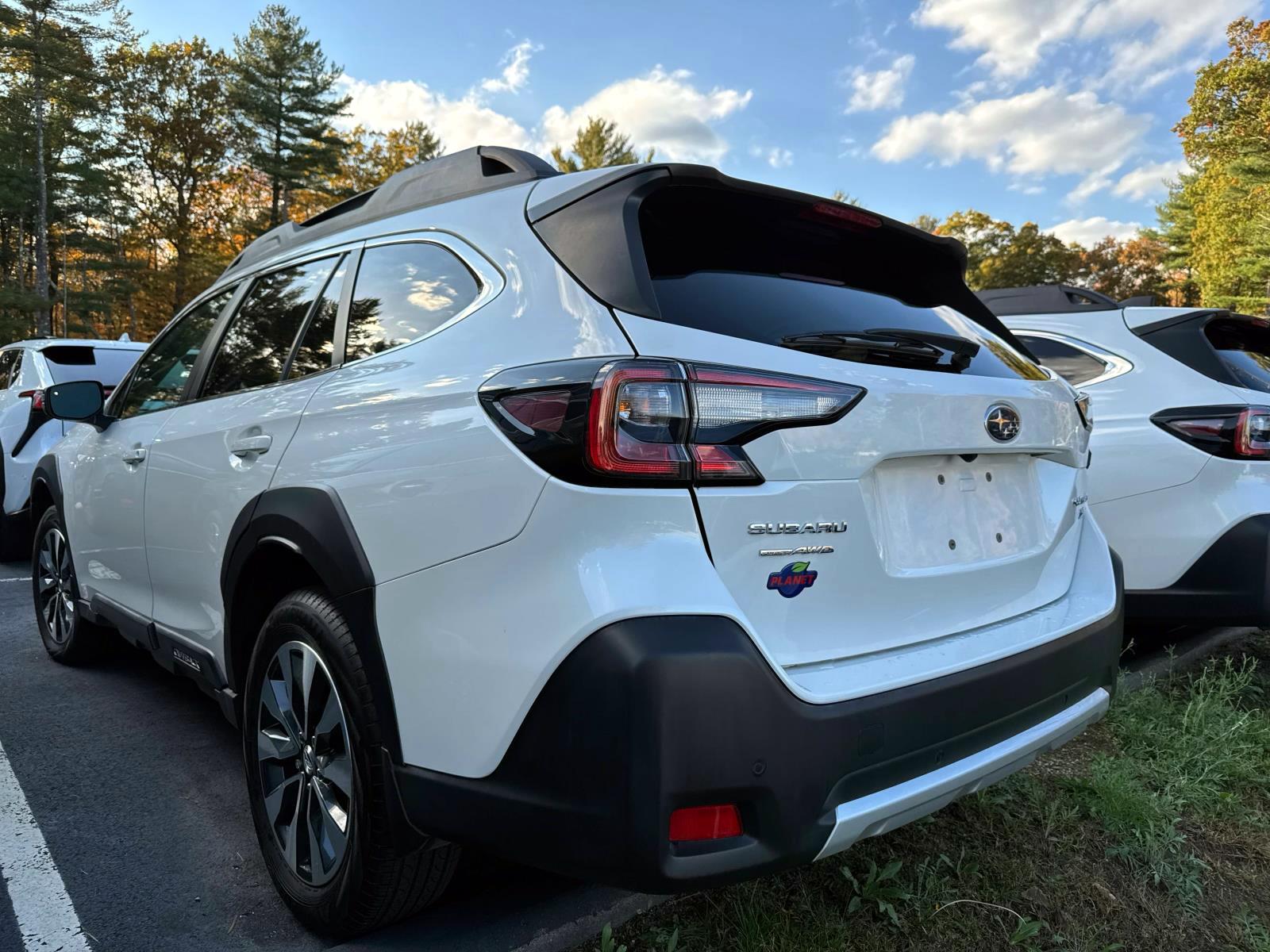 2024 Subaru Outback Limited XT photo 3